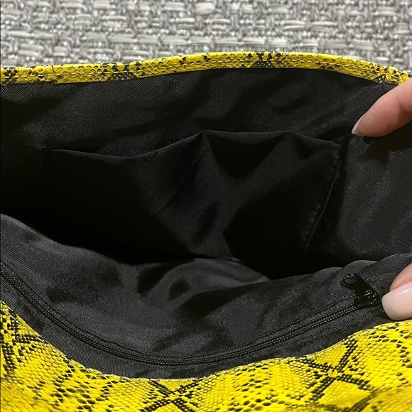 Large Snake Print Yellow & Black Clutch With Removable Strap - Picture 8 of 10